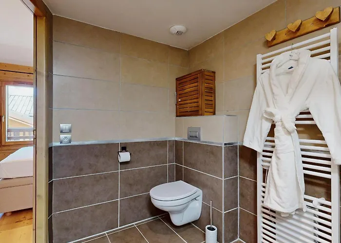 Foot Of Slopes, South Terrasse, 6 Pers La Plagne